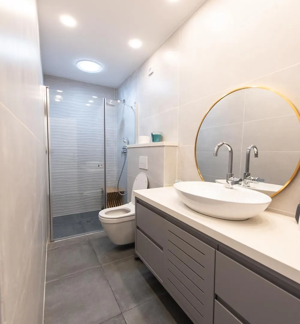 Apartment Port City Haifa - Beach Front Penthouse Bat Galim