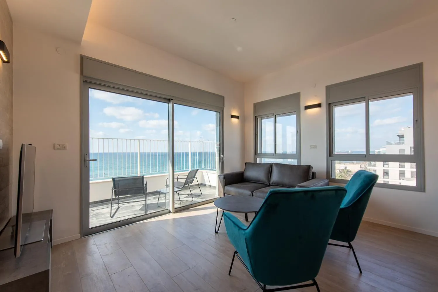 Port City Haifa - Beach Front Penthouse Bat Galim